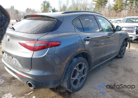 2018 Alfa Romeo Stelvio Sport Awd z USA, uszkodzony, nr VIN ZASFAKPNXJ7B59015